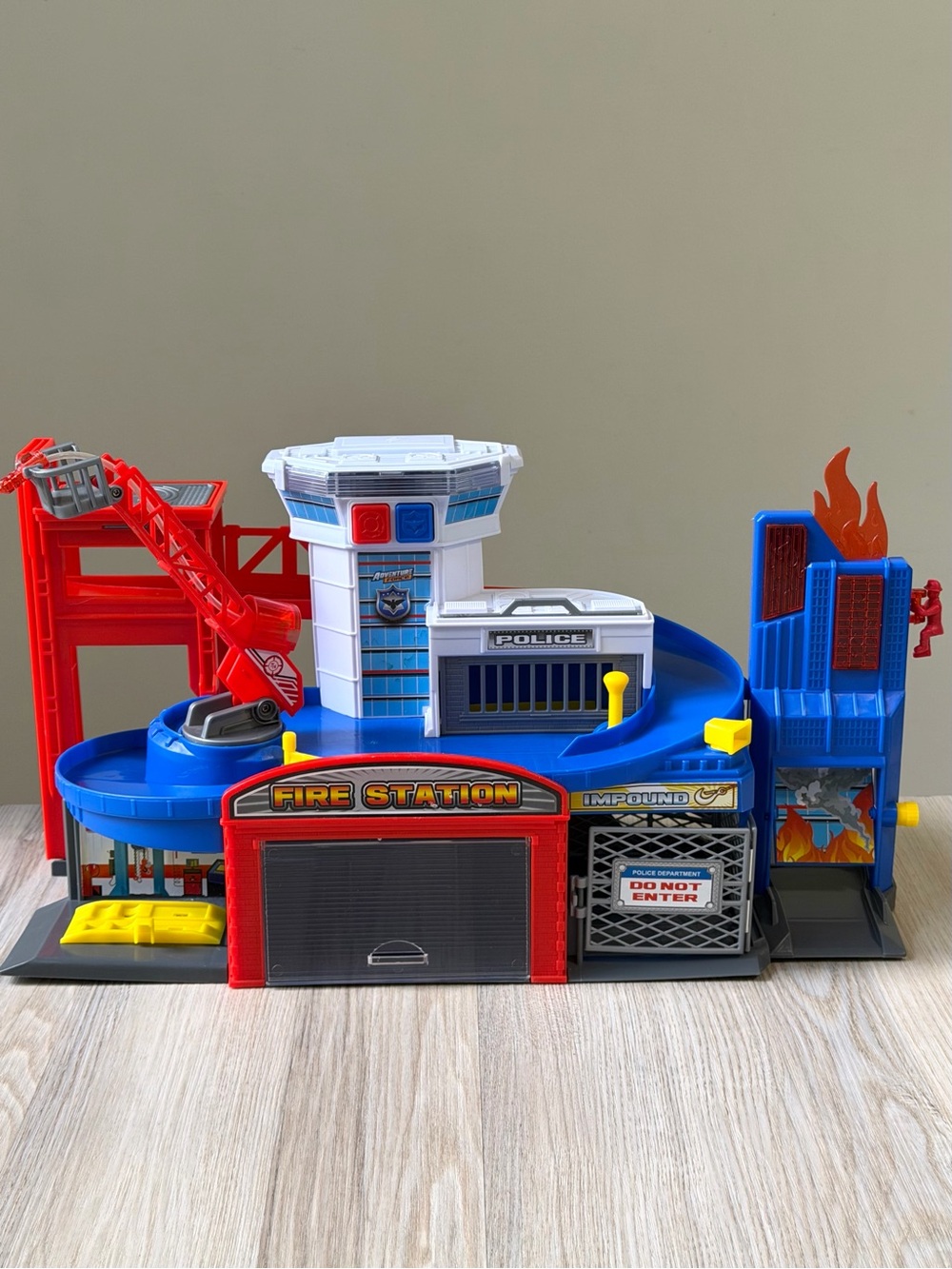 Adventure Force Fire & Rescue Station Playset Garage Building Lights & Sounds